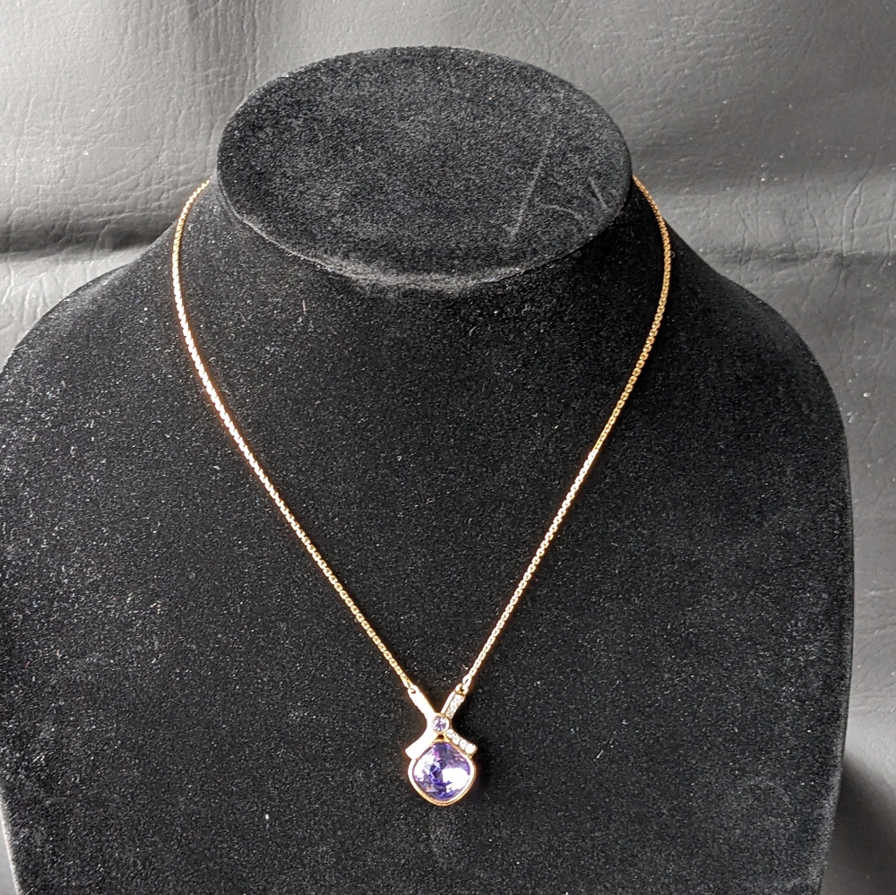 Swarovski Swan Signed Purple Crystal Pendant Gold Tone Necklace - Picture 7 of 7